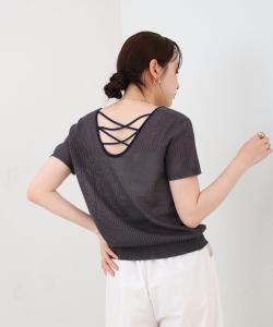 Летний вязаный топ на шнуровке