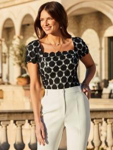 Топ с квадратным вырезом и контрастным кружевом Sosandar, Black