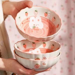 Ceramics Набор керамических мисок и тарелок Strawberry Rabbit, детские пиалки и тарелки для риса с подглазурным покрытием, салатники 16 см в форме лотоса - комплект из 2 предметов