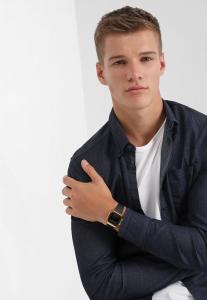 Цифровые часы Casio