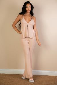 Женский комплект с топом-халтер без спинки и расклешенными брюками TRUEDAMES, хаки