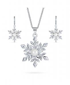 Праздничный рождественский набор украшений для женщин: колье с подвеской в виде снежинки из белого искусственного жемчуга и серьги-подвески Bling Jewelry, White