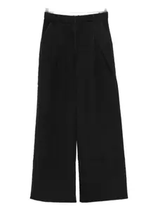 Брюки с защипами The Garment, черный