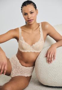 Трусы AMOURETTE MAXI Triumph, бежевый