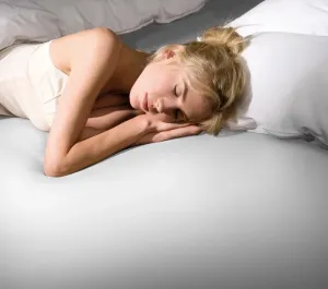 Простыня на резинке Bella Donna Premium La Piccola, белая, размер 160x190-200 см Formesse