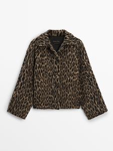 Короткое пальто с воротником из анималистического принта Massimo Dutti, коричневый