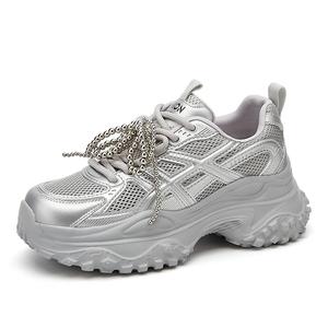 VAEL Амортизирующие противоскользящие износостойкие дышащие утолщенные низкие кеды для женщин с эффектом увеличения роста серебристые, цвет Silver