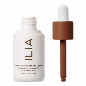 Суперсыворотка для лица с SPF 40 ILIA, Pavones ST16 (very deep with cool undertones)