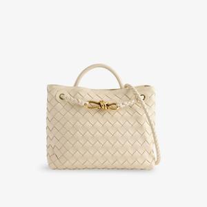 Сумка Bottega Veneta Andiamo маленькая кожаная с ручкой, синий