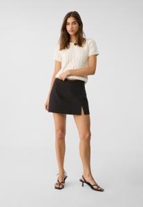 Юбка А-силуэта WITH SIDE SLIT  Stradivarius, черный