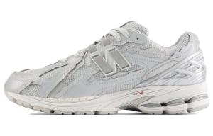 1906D Protection Pack Silver Metallic New Balance, серебристо-серый