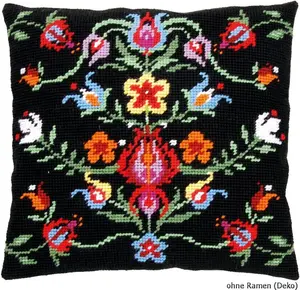 Подушка Gobelin "Folklore black I", готовый дизайн для вышивки Vervaco