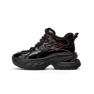 DAPHNE Низкие массивные кроссовки женские Black Red, цвет Black Red