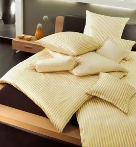 Комплект постельного белья Janine modern classic 3912 155x220, 80x80 желтый Original Janine