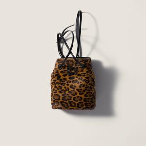 Клатч из телячьей шерсти MIU MIU, коричневый