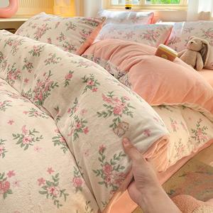 Disney Комплект постельного белья, 4 предмета, 150x200 см, двусторонний молочный вельвет, утепленный, цветочный принт с кроликами