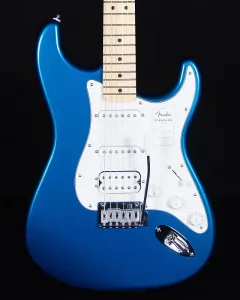 Fender Standard Stratocaster HSS, гриф из клена, металлический аквамарин
