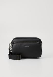 Сумка кросс-боди Calvin Klein RAISED CAMERA BAG, Black