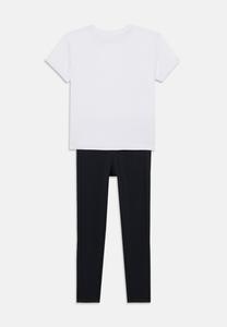 Футболка Friboo 2 PIECE SPORTS SET, Black/White/Black