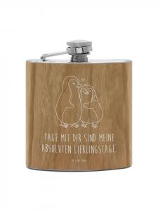 Mr. & Mrs. Panda Фляжка с пингвином, обнимающим кого-то, с надписью коричневого цвета