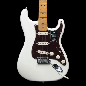 Fender American Professional II Stratocaster, гриф из клена, олимпийский белый