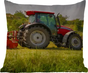 Подушка для улицы - Трактор - Красный - Природа - Зеленый - Загородный - 50x50 см - Водонепроницаемая - Подушка для отдыха - Удобная - Подушка с изображением MuchoWow