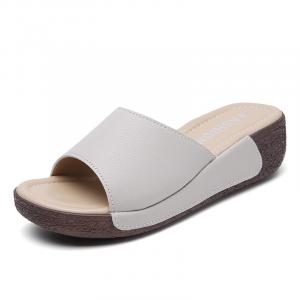 Шлепанцы женские серый Reivantix