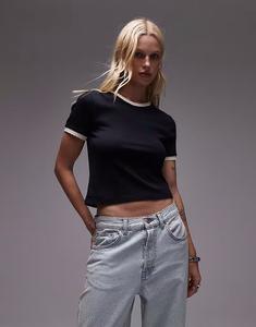 Повседневная футболка с контрастной оборкой по краю, черного цвета Topshop