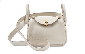 HERMES Сумка Lindy Taurillon Clemence из коровьей кожи, мини-сумка через плечо, кроссбоди для женщин, 10 Craie, цвет молочный коктейль белый