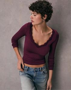 Бесшовный кружевной топ Stradivarius фиолетового цвета