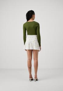 Юбка А-силуэта SHORT SMOCK SKIRT Gina Tricot, белый