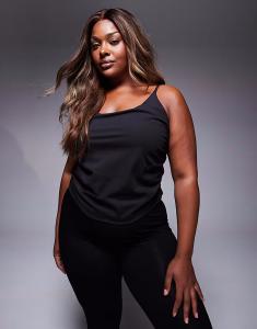 4505 Curve мягкая майка с присборенными боками и внутренним бюстгальтером черного цвета