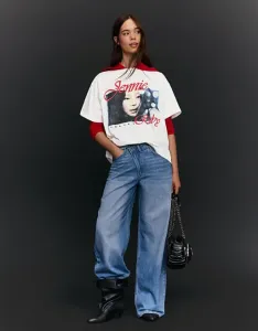 Белая рубиновая футболка оверсайз с короткими рукавами Bershka Jennie