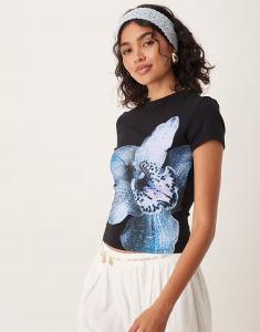 Футболка с синим цветочным принтом, цвет черный Asos Design
