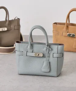 Мини-сумка с металлическим креплением Rive Droite, цвет Saxe Blue