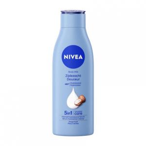 Молочко для тела Silky Soft - увлажняющий уход за телом Nivea