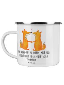 Кружка на 50-ю годовщину свадьбы (золотую годовщину свадьбы) с надписью белого цвета Mr. & Mrs. Panda