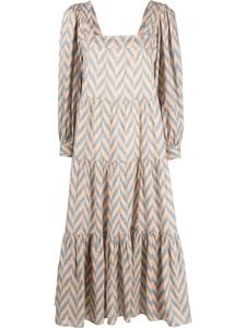Ulla Johnson ярусное платье Georgina с принтом шеврон, нейтральный цвет