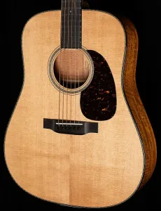 Martin Custom Shop Willcutt Exclusive Dreadnought 18 стиль, клен с фактурой пламени / ВТС Ситка ель (532)