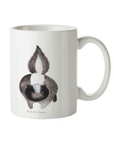 Детская кружка с рисунком Атака скунса, без слов, белого цвета Mr. & Mrs. Panda