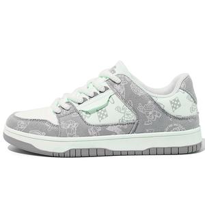 TCELLARS Амортизирующие устойчивые к истиранию низкие скейтерские кроссовки с эффектом увеличения роста унисекс Coin Gray с подвеской NZ, цвет Coin Gray+NZ Pendant