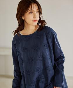 Футболка с длинными рукавами и 3D кружевом