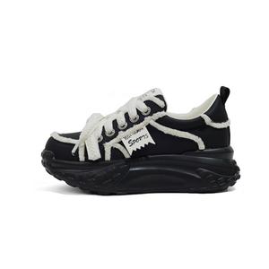 Женские кроссовки на платформе Low-Top Chunky A poinsettia princess, черный