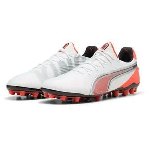 Футбольные бутсы Puma King Ultimate MG, белый