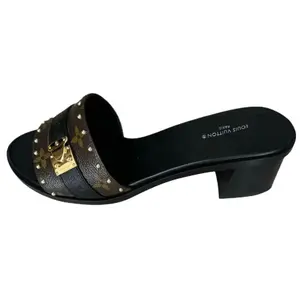 LOUIS VUITTON Замок It Rubber Slide сандалии женские Black