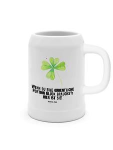 Пивная кружка с цветком клевера и надписью на белом фоне Mr. & Mrs. Panda