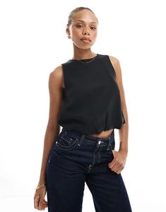 Укороченный топ с подолом-пузырьком ONLY черного цвета