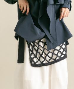 Изделия, связанные многонаправленным вязанием