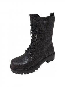 Ботинки на шнуровке черного цвета La Strada