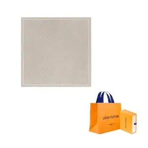 LOUIS VUITTON Женская шаль из овечьей шерсти бежевая, Beige